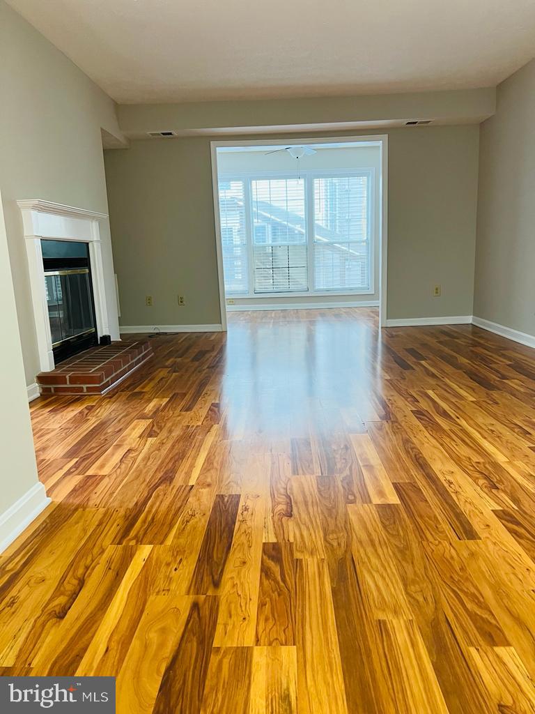 9965 Oakton Terrace Road, Unit 9965 Oakton, VA 22124 - Photo 14 of 30