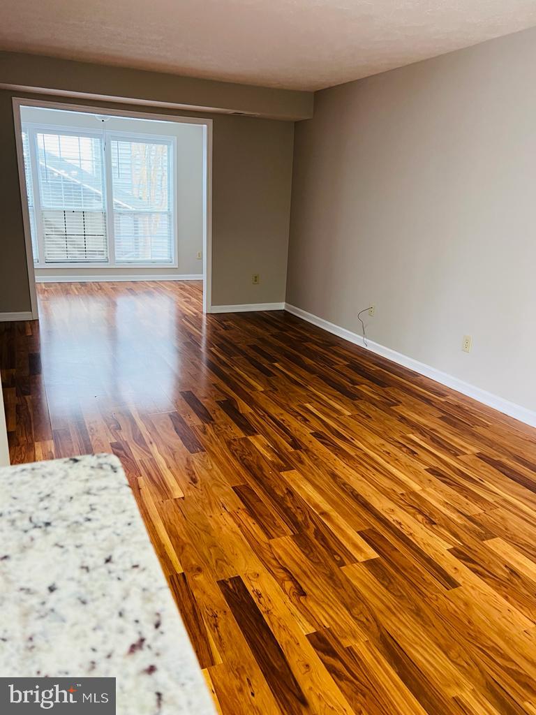 9965 Oakton Terrace Road, Unit 9965 Oakton, VA 22124 - Photo 21 of 30