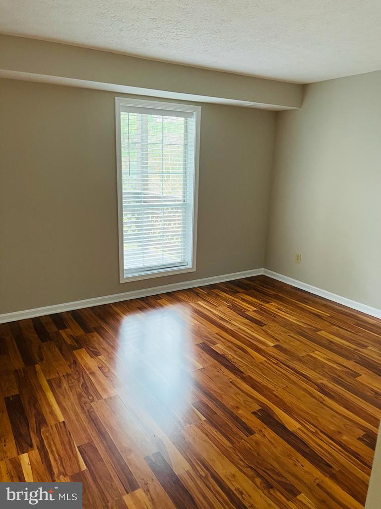 9965 Oakton Terrace Road, Unit 9965 Oakton, VA 22124 - Photo 23 of 30