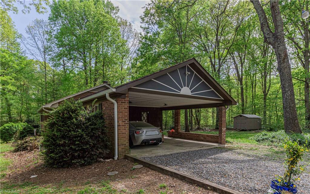 6004 Dehaven Road Pleasant Garden, NC 27313 - Photo 2 of 22 Gallery Image 2