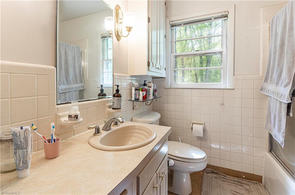 6004 Dehaven Road Pleasant Garden, NC 27313 - Photo 16 of 22 Gallery Image 16
