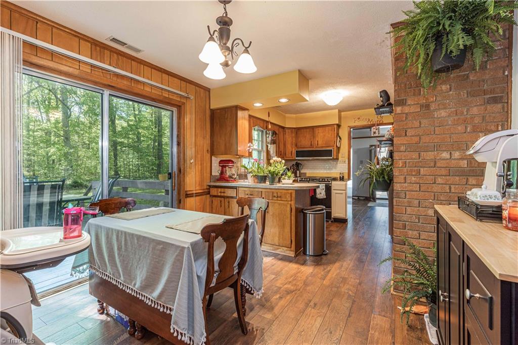 6004 Dehaven Road Pleasant Garden, NC 27313 - Photo 6 of 22 Gallery Image 6