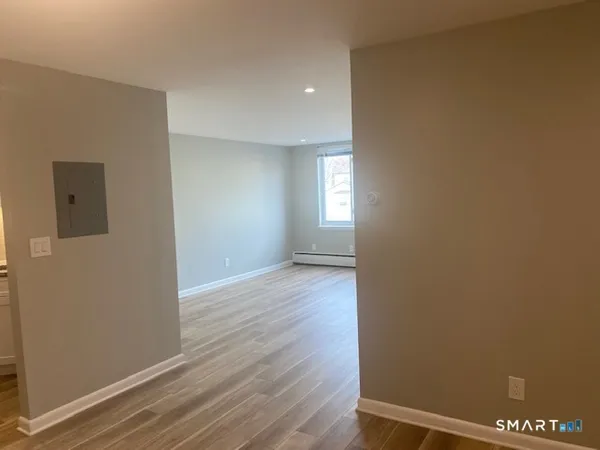 $2,295 | 97 South Main Street, Unit 112, West Hartford, CT 06107