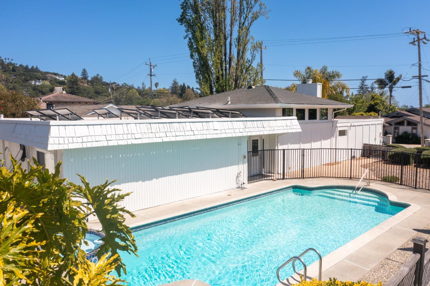 576 Sims Road Santa Cruz, CA 95060 - Photo 8 of 40 Gallery Image 8