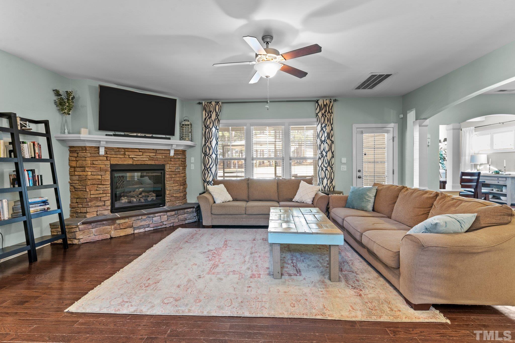 4424 Glengrove Road Raleigh, NC 27616 - Photo 3 of 41