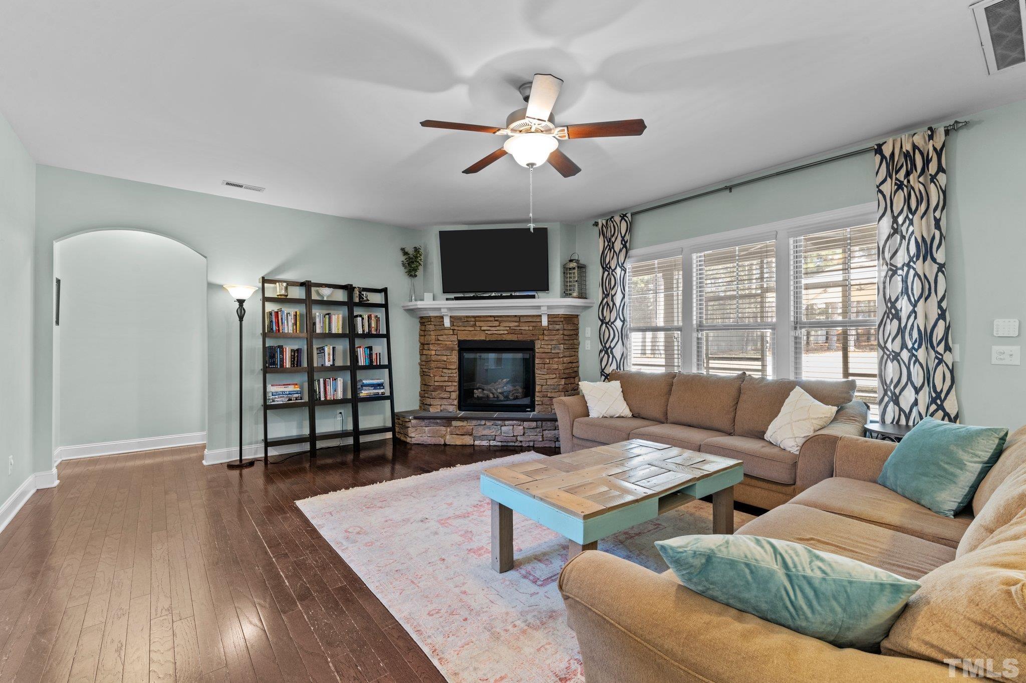 4424 Glengrove Road Raleigh, NC 27616 - Photo 4 of 41