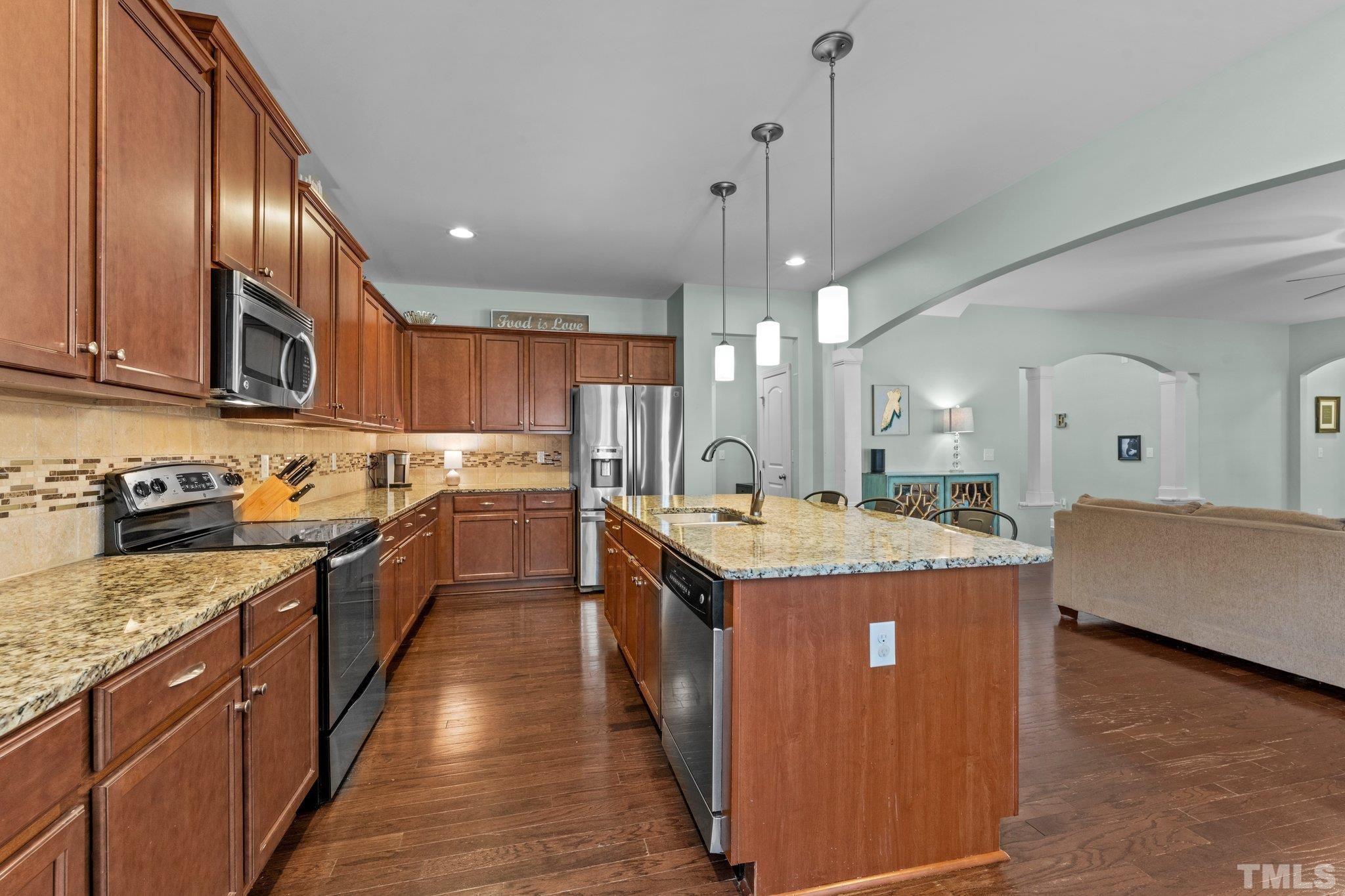 4424 Glengrove Road Raleigh, NC 27616 - Photo 8 of 41