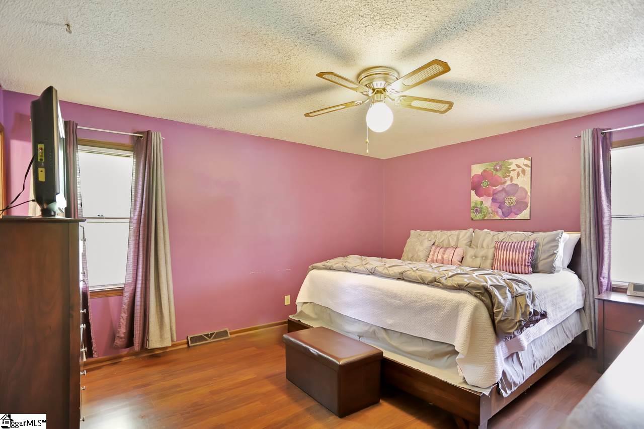 906 Devenger Road Greer, SC 29650 - Photo 19 of 26 Gallery Image 19