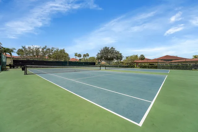 a view of yard with lake view
