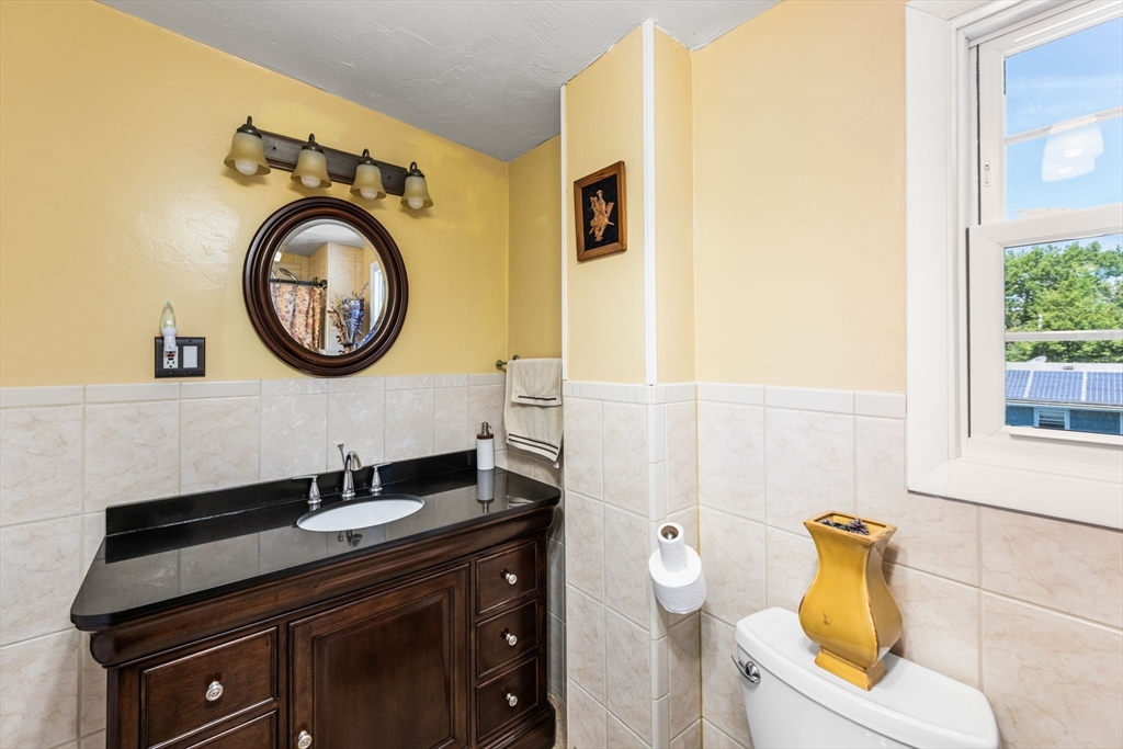 67 Emeline Street Randolph, MA 02368 - Photo 12 of 29