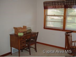 1819 East Hood Street Springfield, IL 62703 - Photo 9 of 12