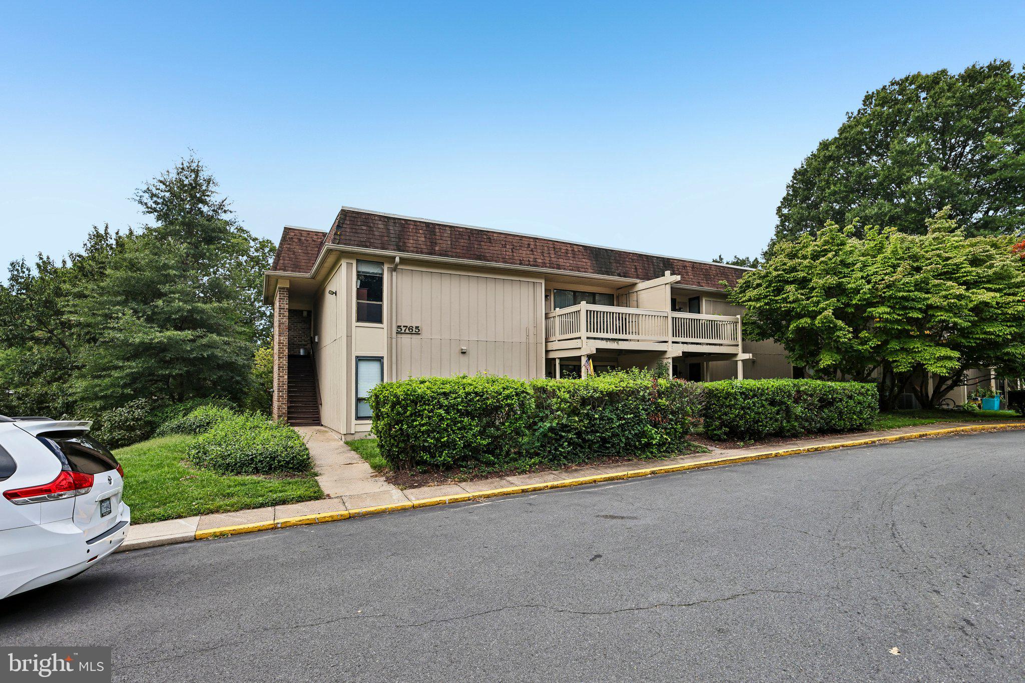 5765 Rexford Court, Unit E Springfield, VA 22152 - Photo 1 of 26 Gallery Image 1