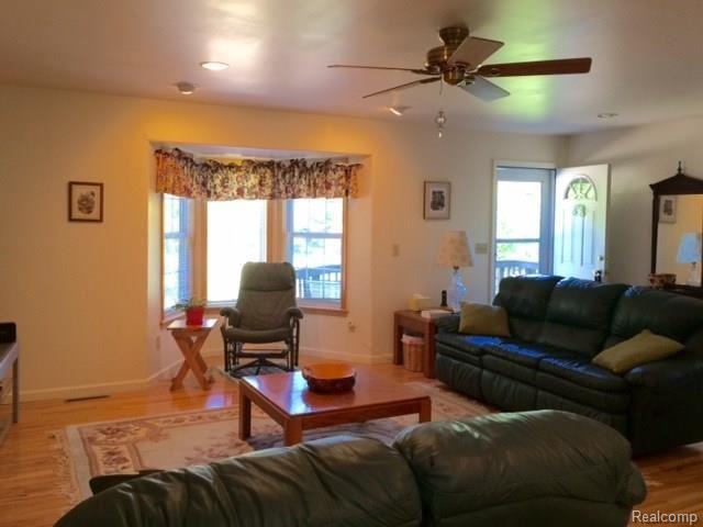 3435 Metamora Road Metamora, MI 48455 - Photo 12 of 39 lr.jpg
