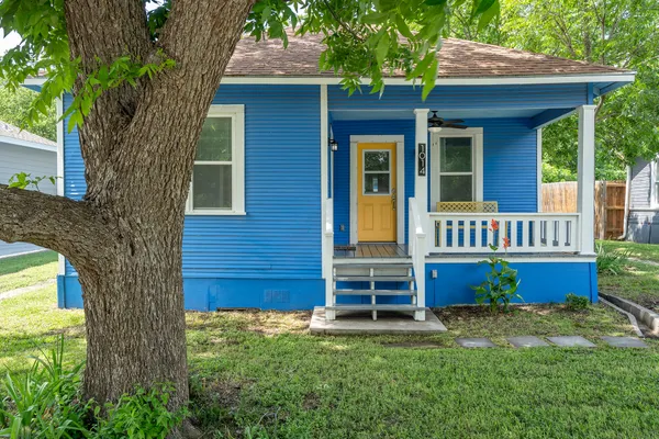 $234,950 | 1014 West 6th Street, Taylor, TX 76574