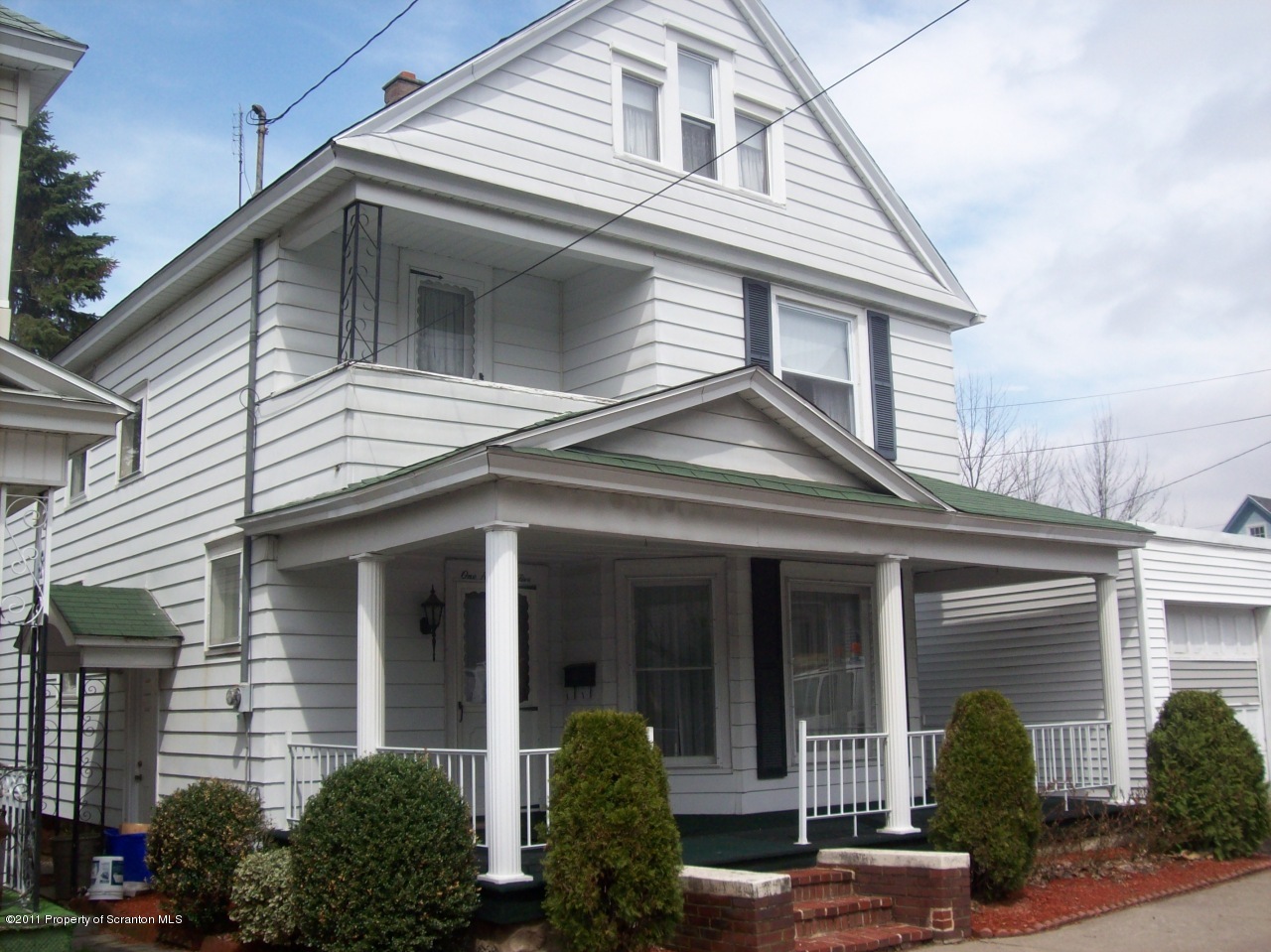 105 Spring Street Carbondale, PA 18407 - Photo 1 of 9 Gallery Image 1
