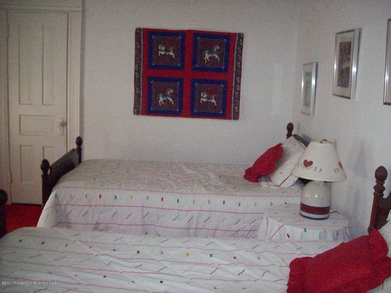 105 Spring Street Carbondale, PA 18407 - Photo 6 of 9 Gallery Image 6