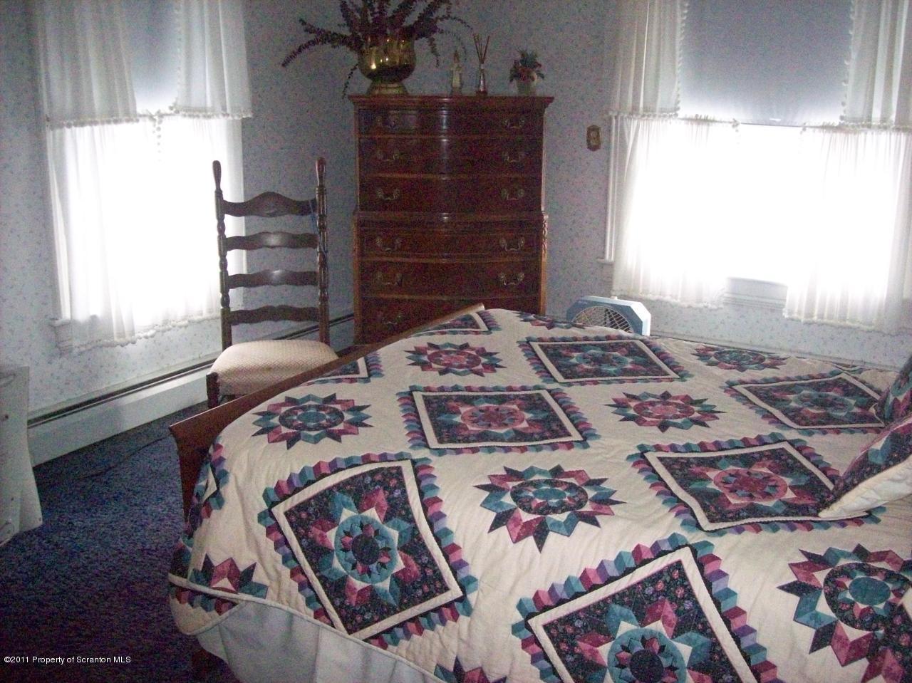 105 Spring Street Carbondale, PA 18407 - Photo 7 of 9 Gallery Image 7
