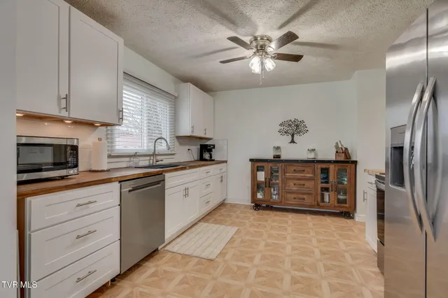 $175,000 | 332 Bay Street, Mount Carmel, TN 37645