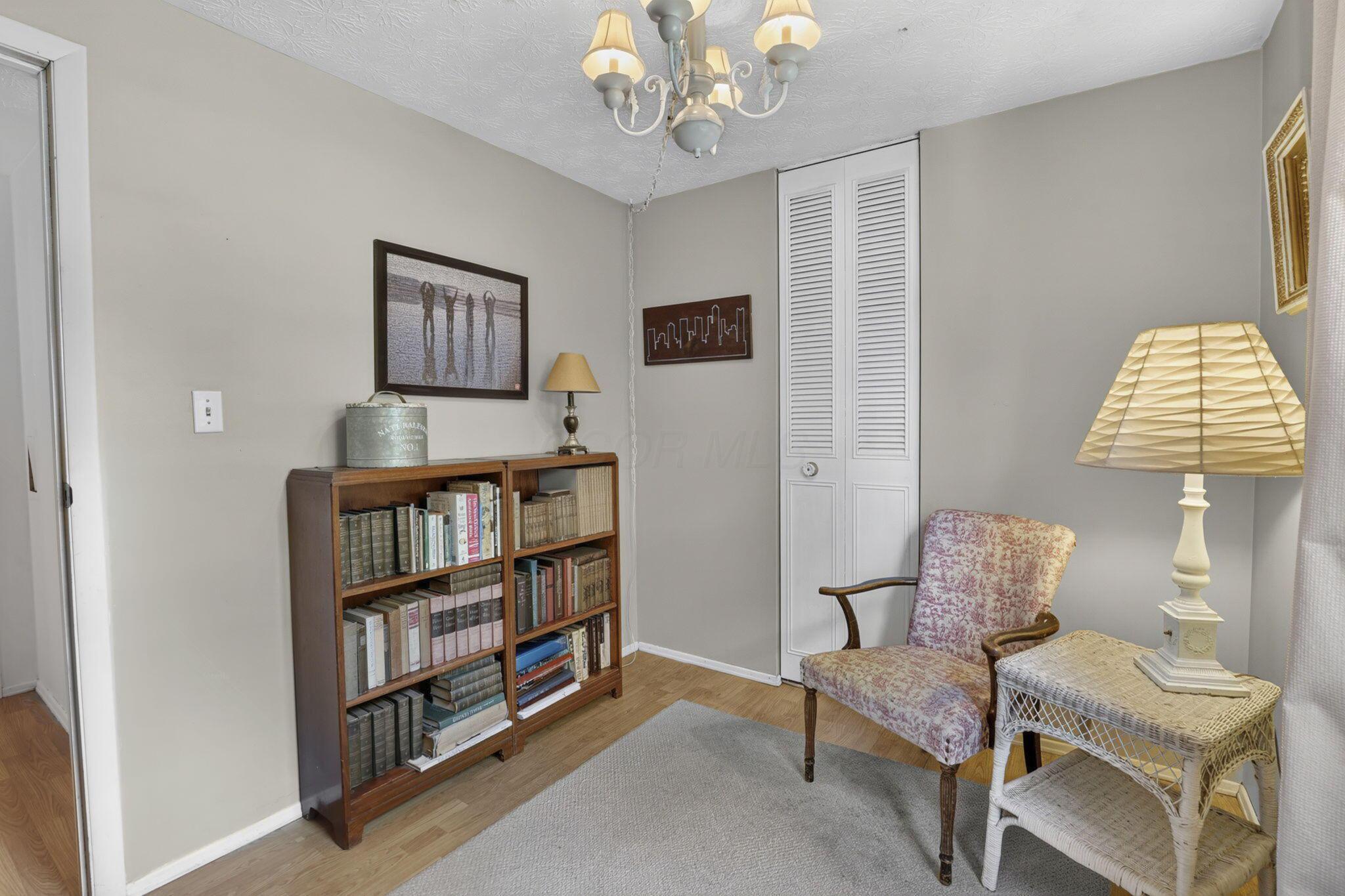 2991 Fleet Road Columbus, OH 43232 - Photo 30 of 54 32-web-or-mls-0N4A4915