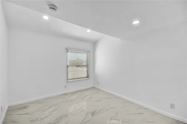 $3,800 | 696 East 9th Street, Unit A, Upland, CA 91786