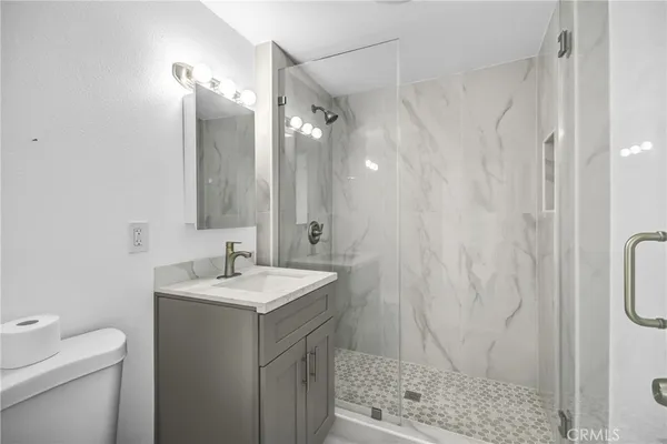 $3,800 | 696 East 9th Street, Unit A, Upland, CA 91786
