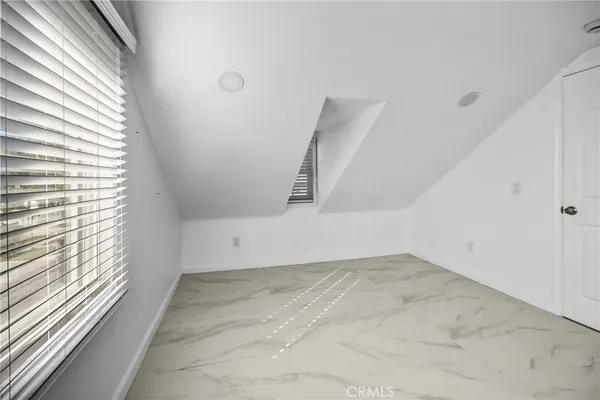 $3,800 | 696 East 9th Street, Unit A, Upland, CA 91786