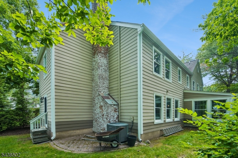 24 Canoe Brook Road Short Hills, NJ 07078 - Photo 36 of 42