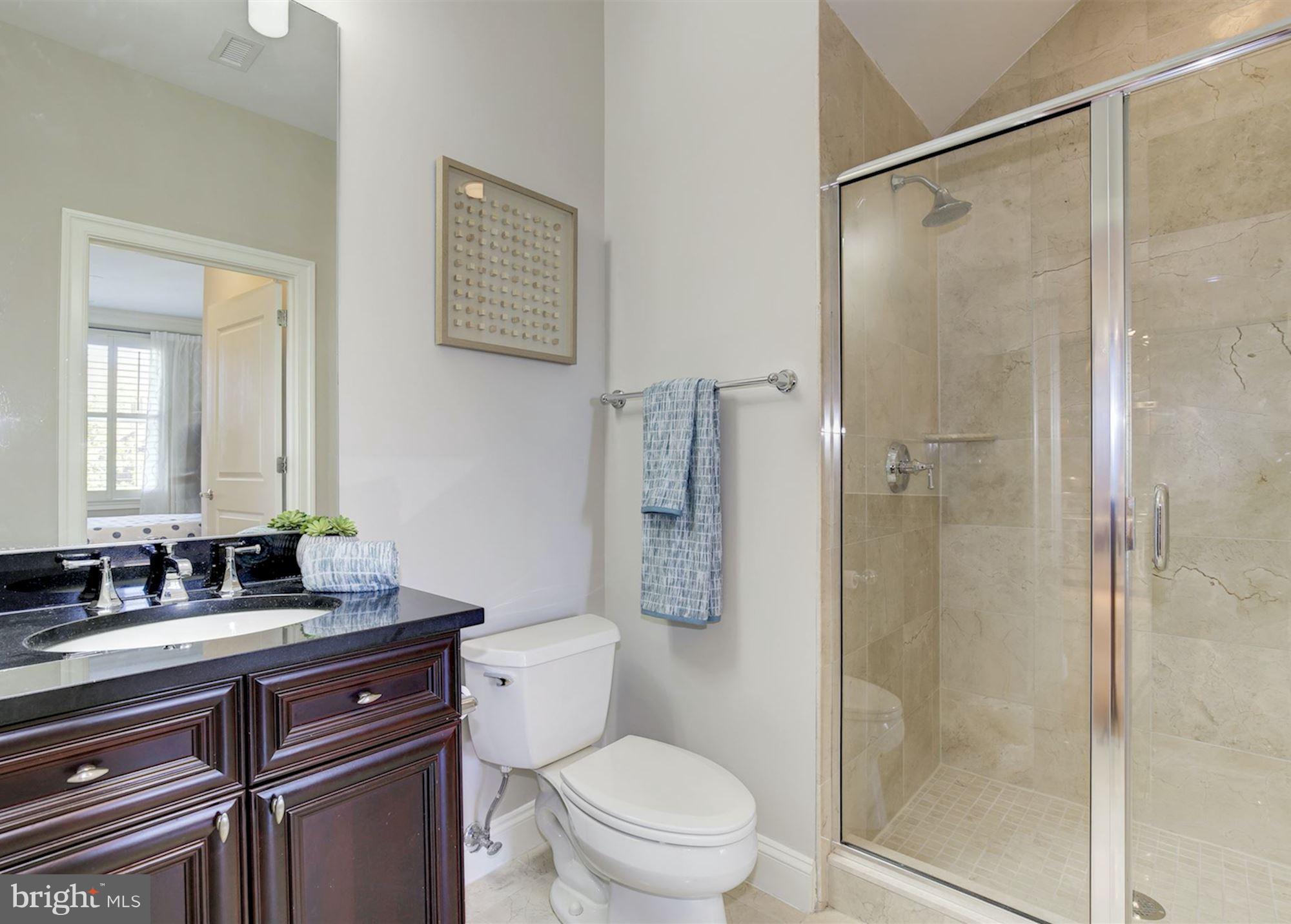 1210 R Street Northwest, Unit 303 Washington, DC 20009 - Photo 16 of 27 Bath