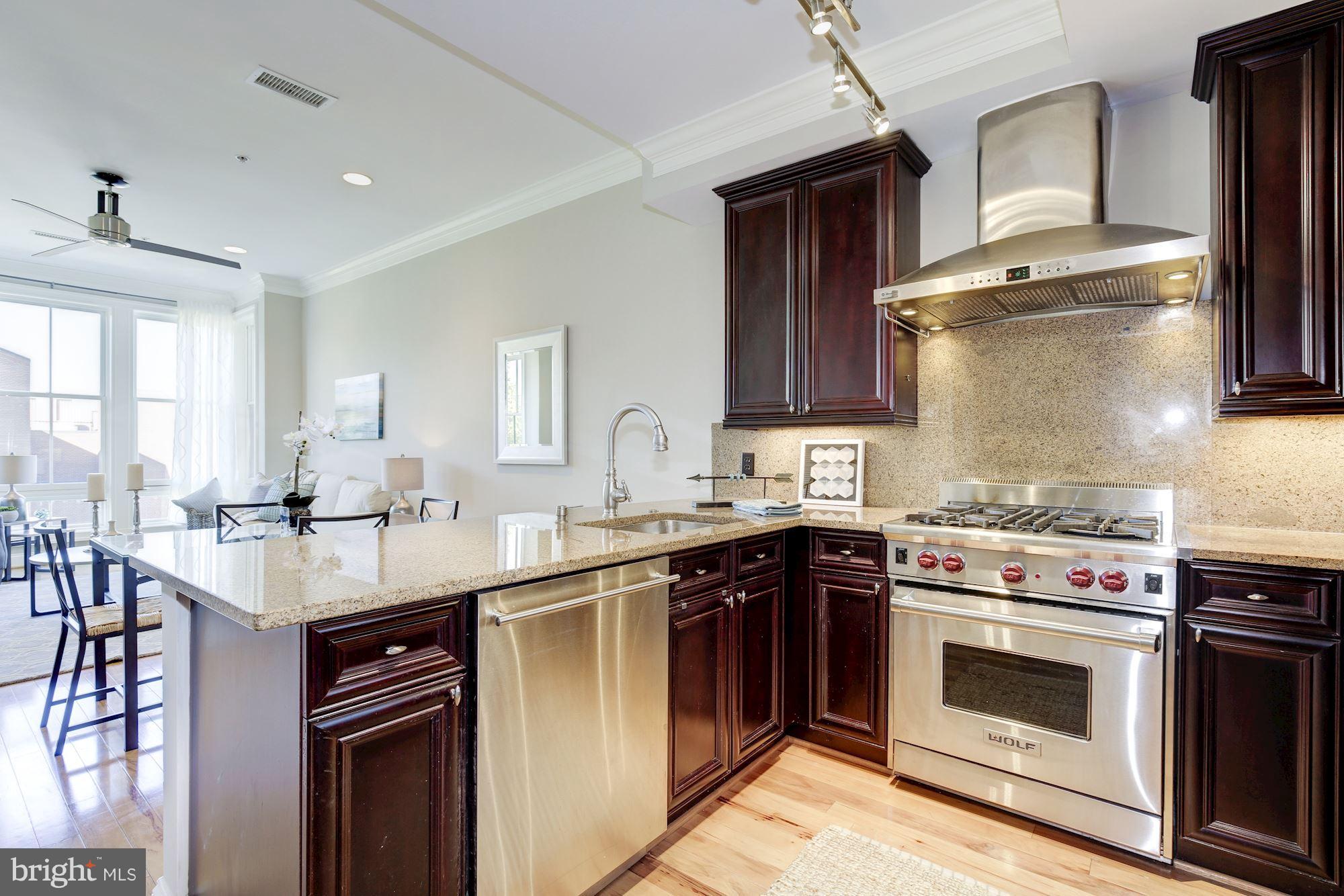 1210 R Street Northwest, Unit 303 Washington, DC 20009 - Photo 9 of 27 Kitchen