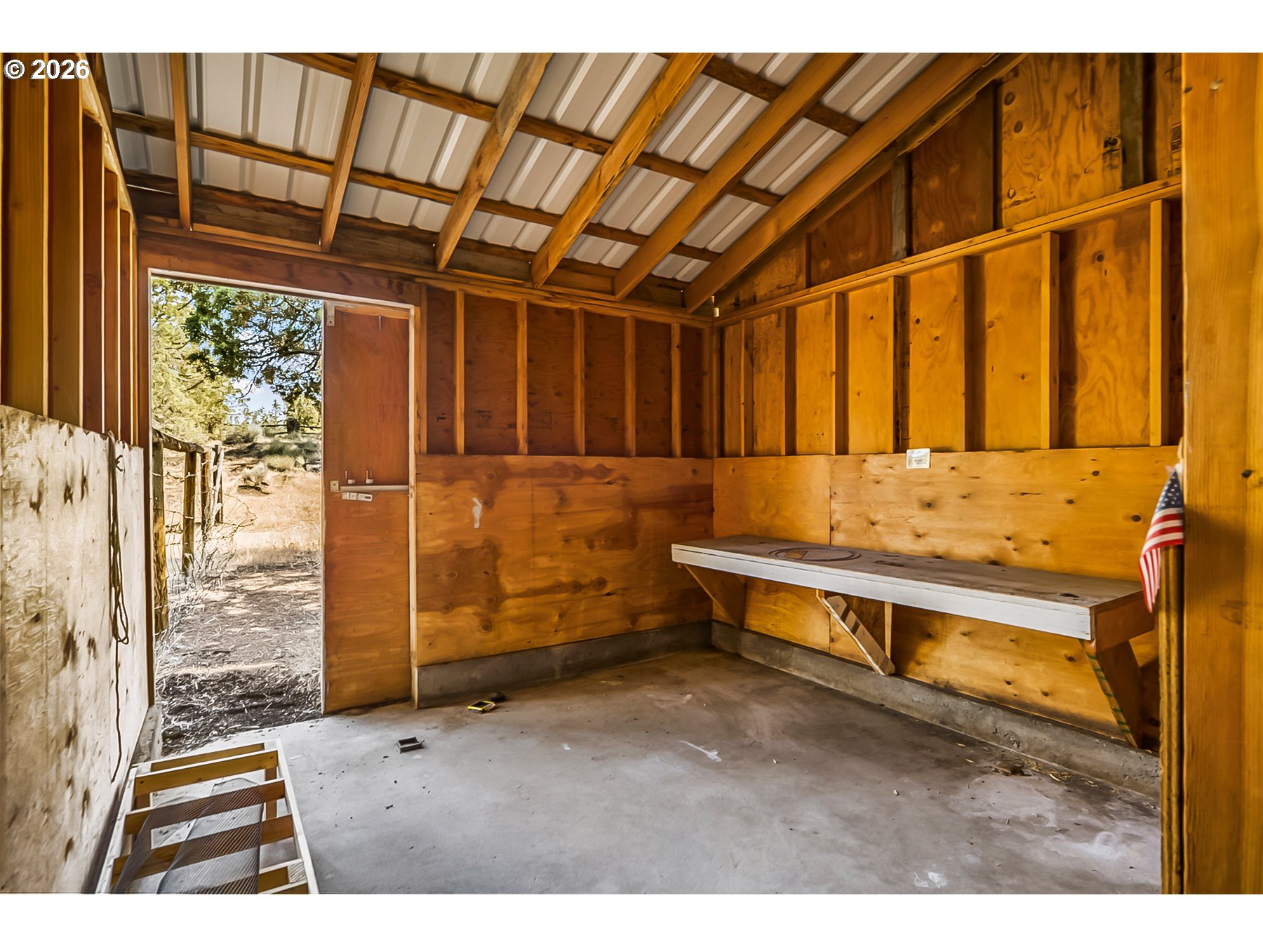 64507 McGrath Road Bend, OR 97701 - Photo 45 of 46 Barn