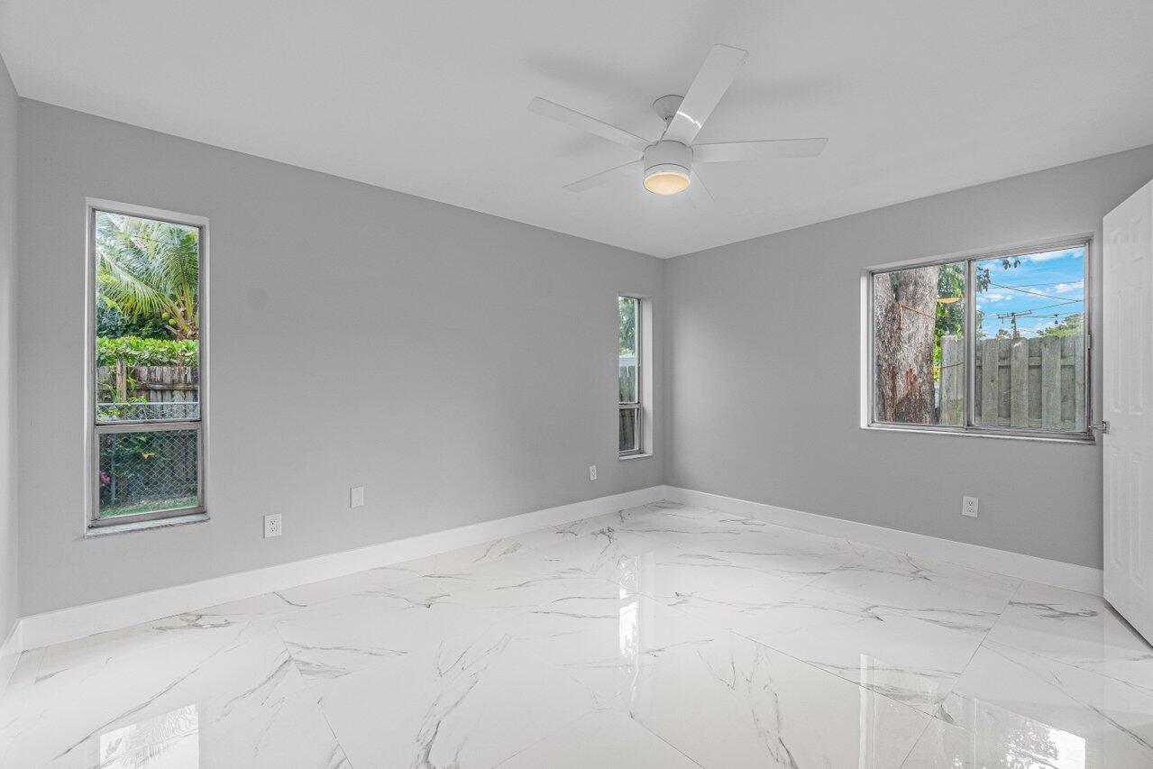22217 Southwest 62nd Court Boca Raton, FL 33428 - Photo 14 of 38 012-22217Southwest62ndCourt-BocaRaton-FL