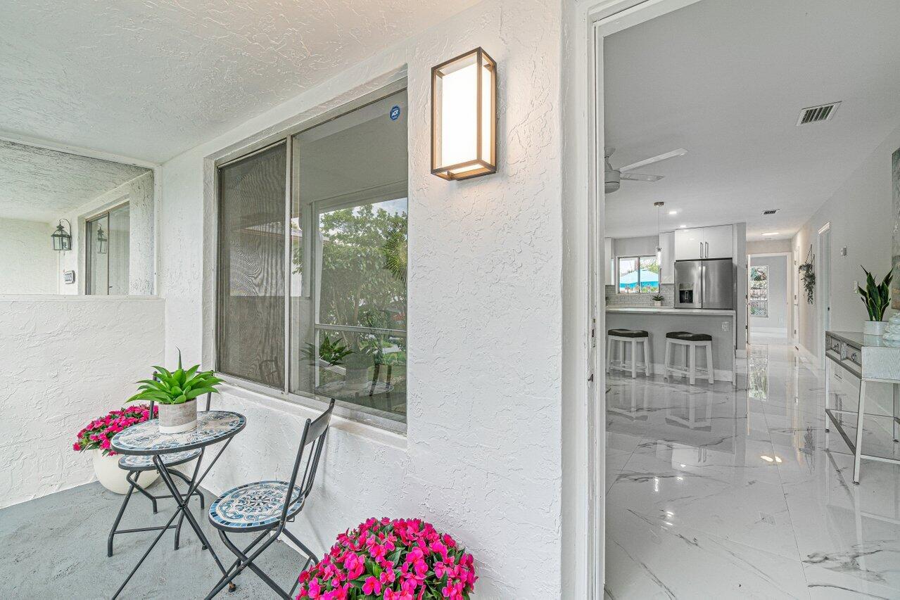 22217 Southwest 62nd Court Boca Raton, FL 33428 - Photo 3 of 38 007-22217Southwest62ndCourt-BocaRaton-FL