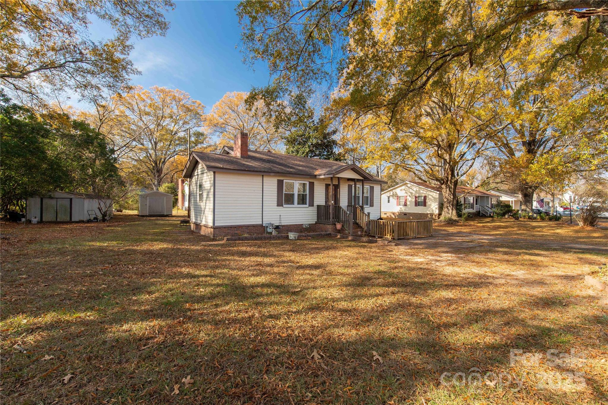 5793 Oak Street Fort Lawn, SC 29714 - Photo 3 of 30