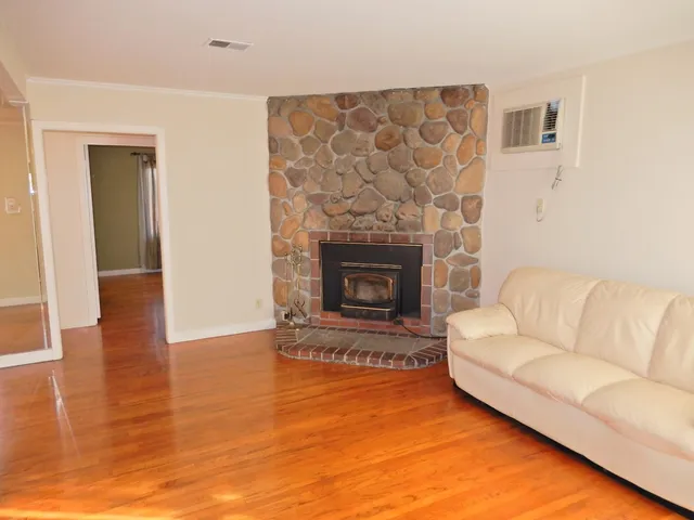 $1,099,500 | 2060 Pulgas Avenue, East Palo Alto, CA 94303