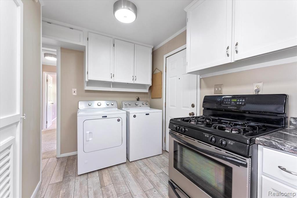 25952 Power Road Farmington Hills, MI 48336 - Photo 7 of 23