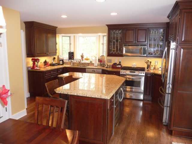 2090 Guilford Road Columbus, OH 43221 - Photo 5 of 16