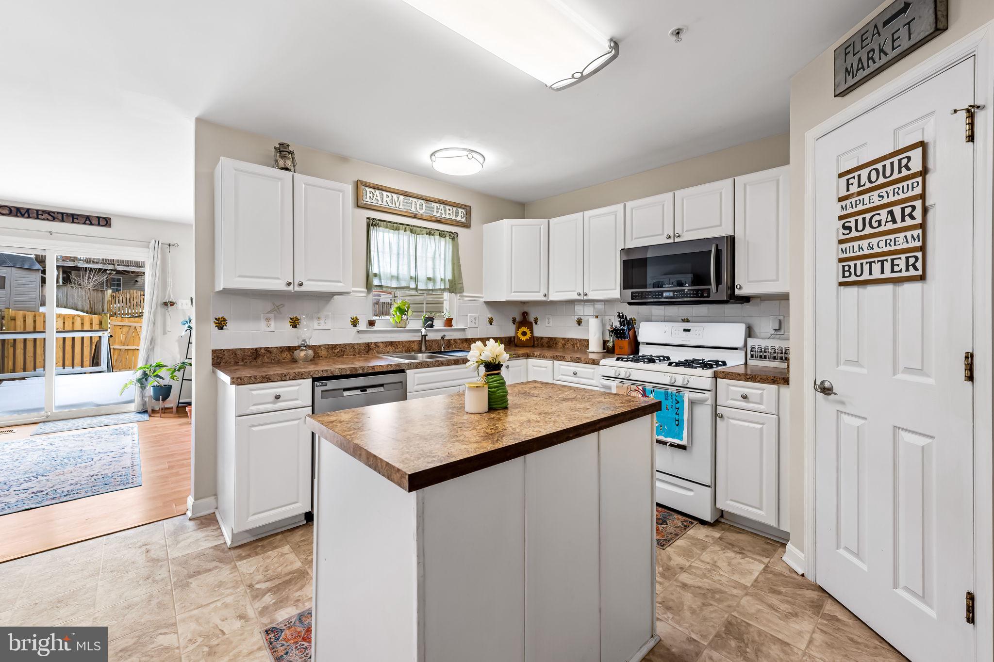 725 Shallow Ridge Court Abingdon, MD 21009 - Photo 7 of 43