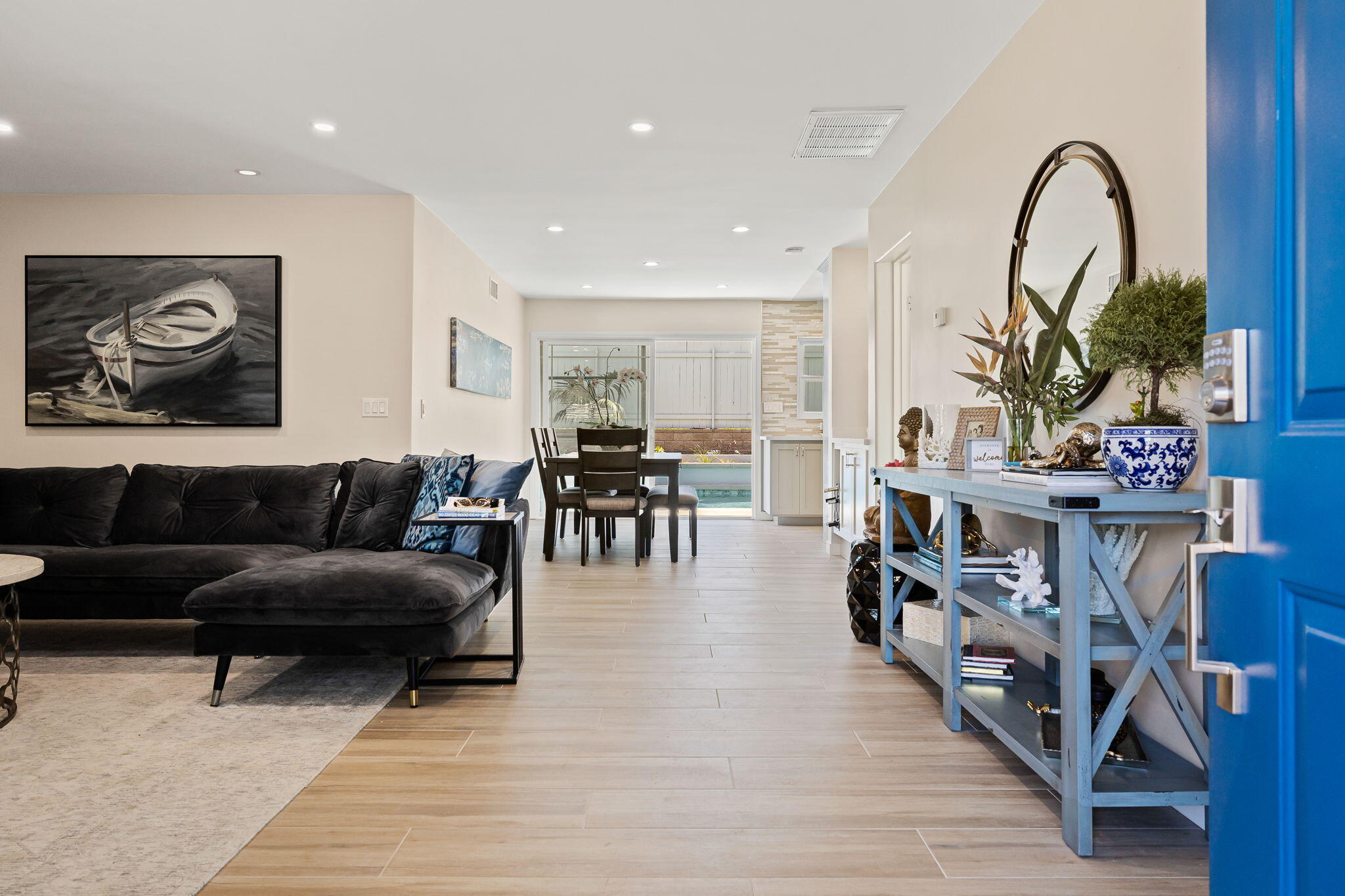 1330 La Manida Street Carpinteria, CA 93013 - Photo 16 of 35 6-web-or-mls-UpmarketMedia_1330LaMan-27