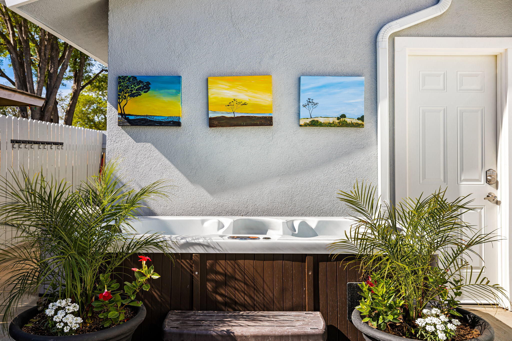 1330 La Manida Street Carpinteria, CA 93013 - Photo 25 of 35 44-web-or-mls-UpmarketMedia_1330LaMan-16