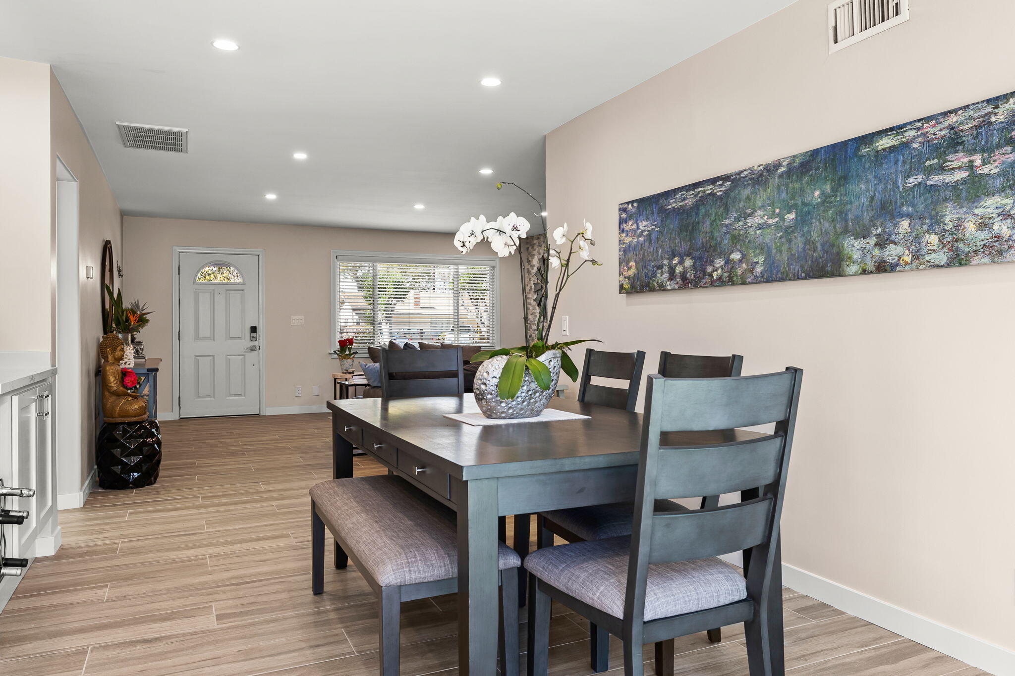 1330 La Manida Street Carpinteria, CA 93013 - Photo 5 of 35 13-web-or-mls-UpmarketMedia_1330LaMan-39