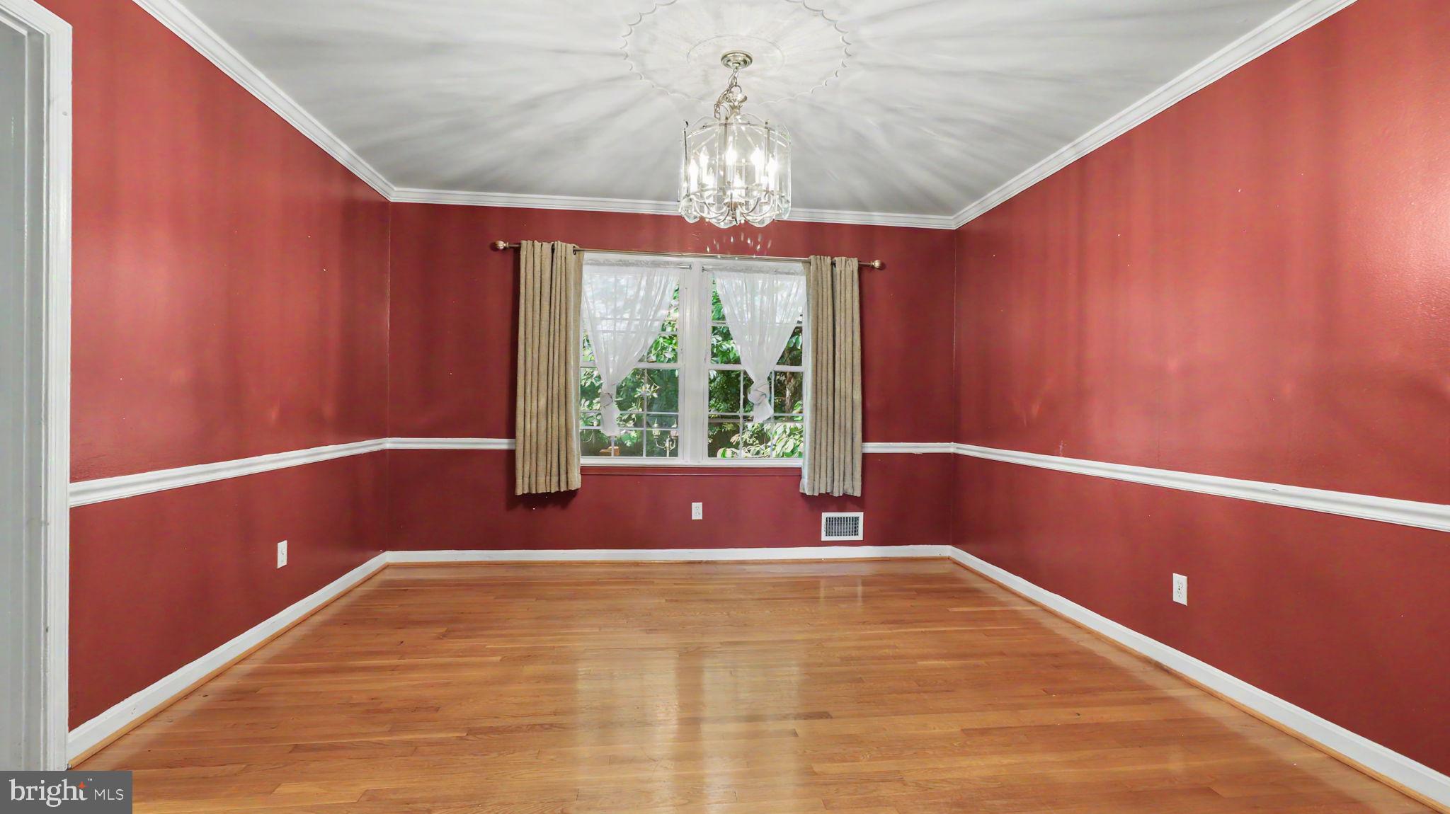 6770 Baron Road McLean, VA 22101 - Photo 20 of 81 Elegant space with rich red walls.