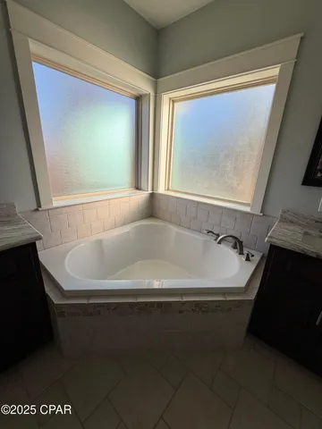 $3,100 | 4528 Tropical Drive, Panama City, FL 32404