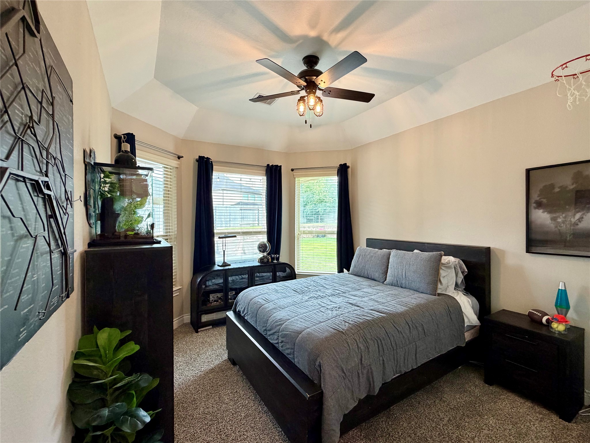 137 Reid Ridge Drive Conroe, TX 77384 - Photo 22 of 27 1 of 4 Bedrooms