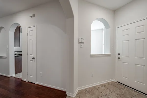 $2,400 | 10019 Lynnwood Drive, Baytown, TX 77521