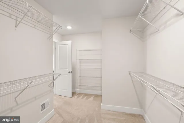 $700,000 | 17762 Kingfisher Isle Road, Dumfries, VA 22026