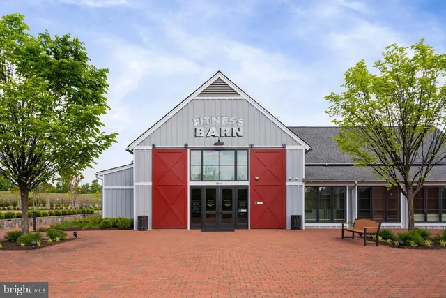 $700,000 | 17762 Kingfisher Isle Road, Dumfries, VA 22026