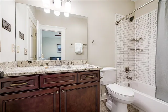 $795,000 | 431 Peterson Lake Road, Collierville, TN 38017