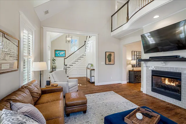 $795,000 | 431 Peterson Lake Road, Collierville, TN 38017