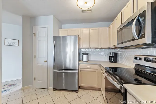 $345,000 | 245 Bristol Bay Drive, Unit 2B, Lake Ozark, MO 65049