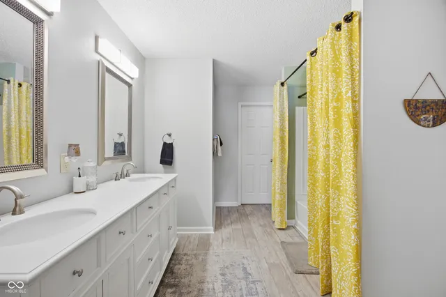 $362,500 | 15158 Radiance Drive, Noblesville, IN 46060